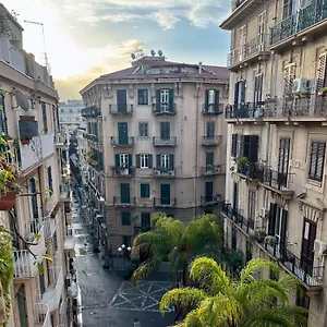 Vendégház Castelnuovo #politeama, Palermo